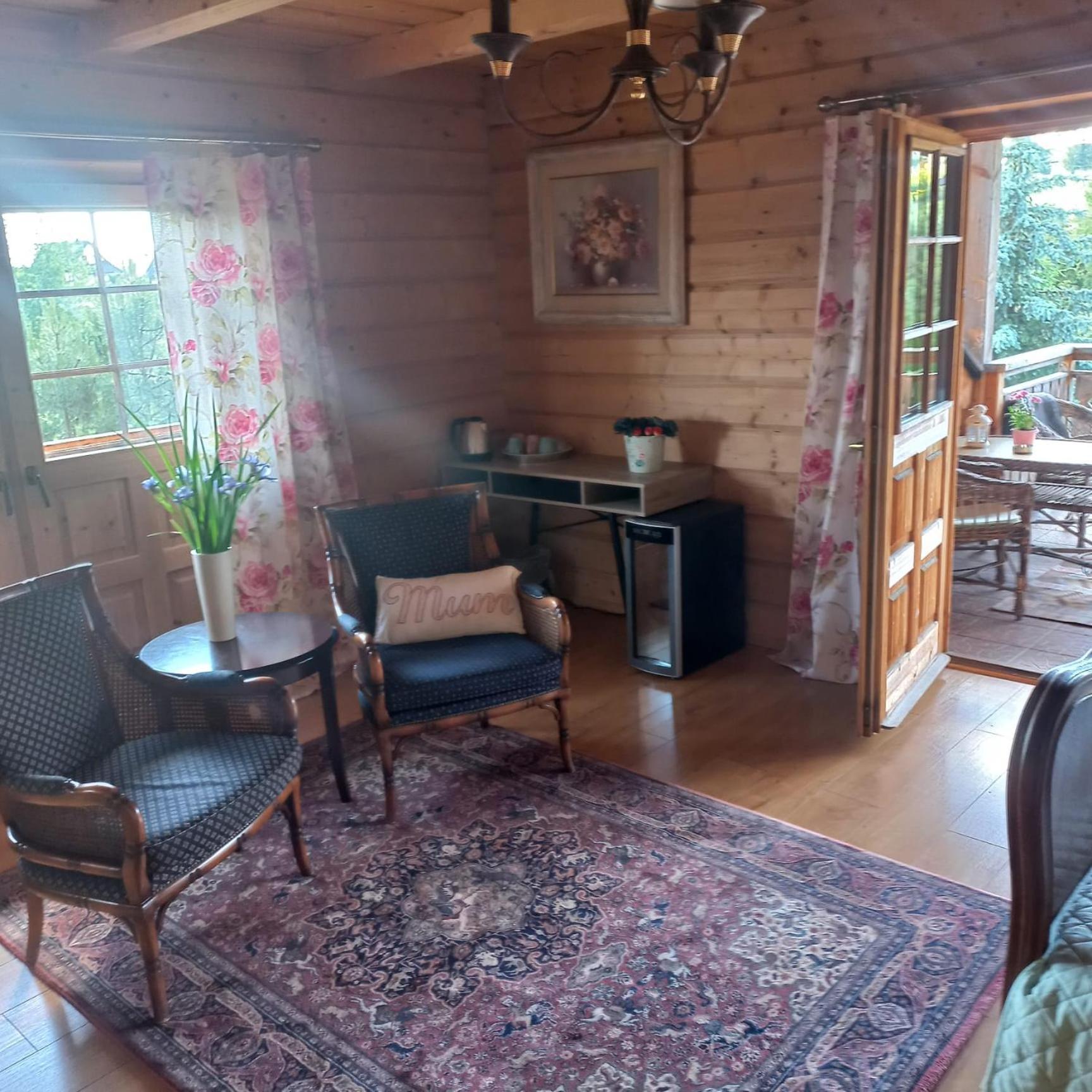 Bed and Breakfast Lily Garden Mizerna Zimmer foto