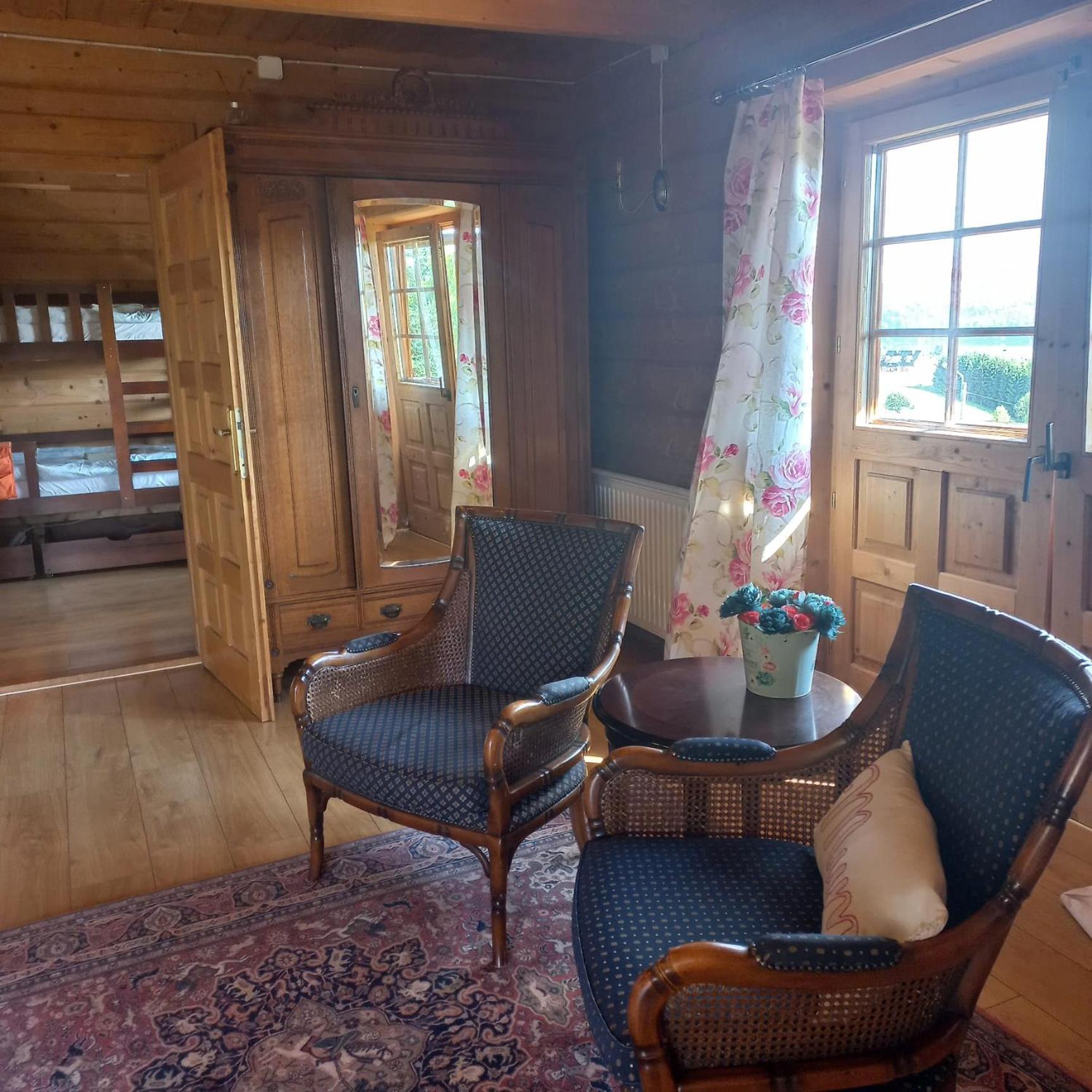 Bed and Breakfast Lily Garden Mizerna Zimmer foto