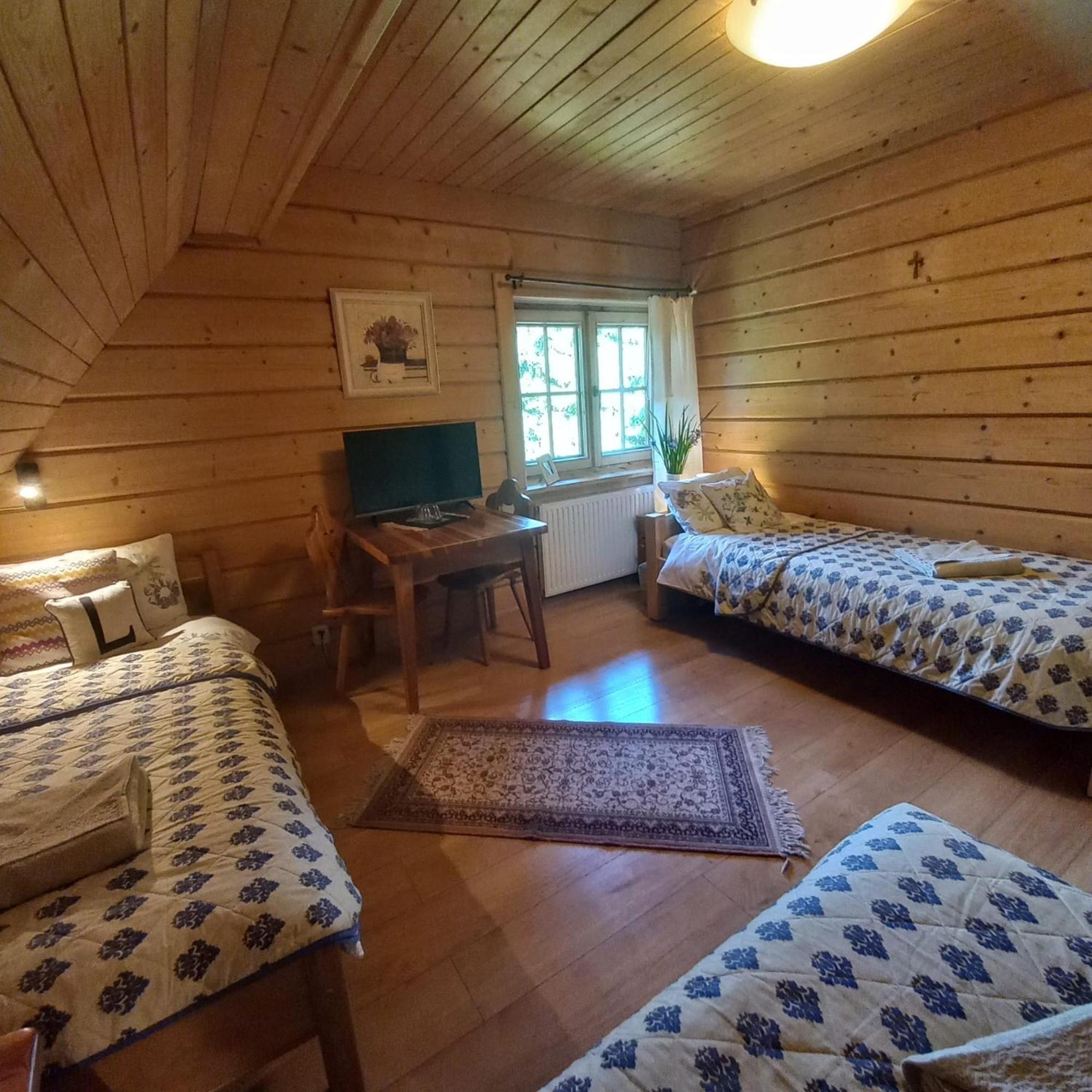 Bed and Breakfast Lily Garden Mizerna Zimmer foto